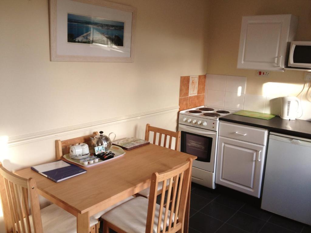 Wheal Rodney Holiday Park Marazion Room photo